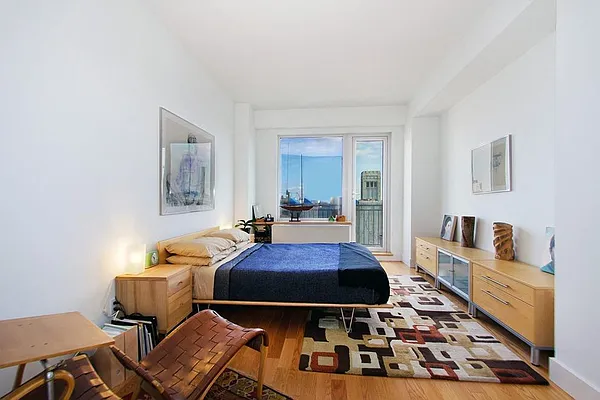 Sold by Corcoran | media 7