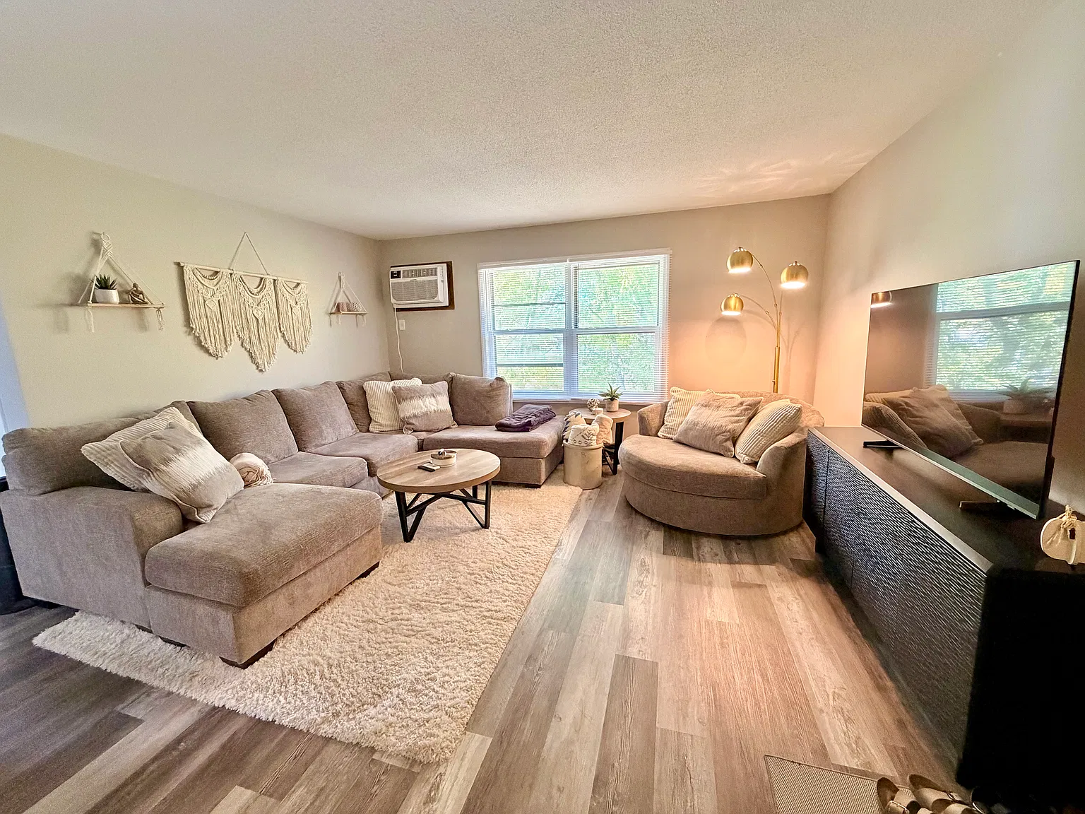 2 bed, $1,450 — Photo 2