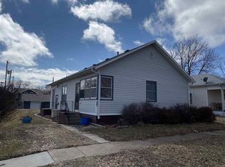 316 W 28th St, Kearney, NE 68845
