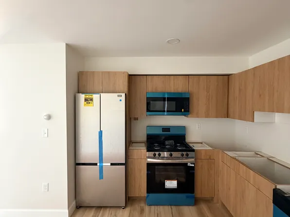 44 Warner St, Hamden, CT