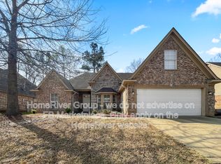 5877 Peterson Ridge Ln, Memphis, TN 38135