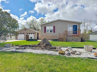 407 Main St, Max, ND 58759