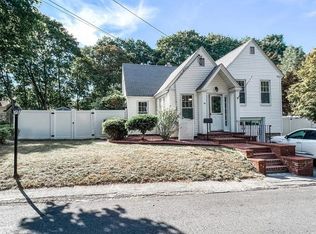 48 Dufton Rd, Andover, MA 01810