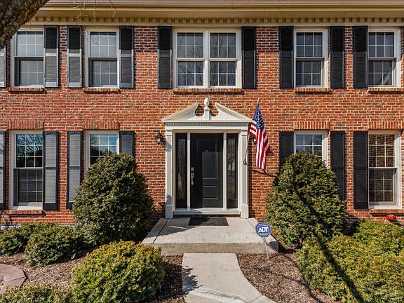 2nd image of 3735 Parador Dr