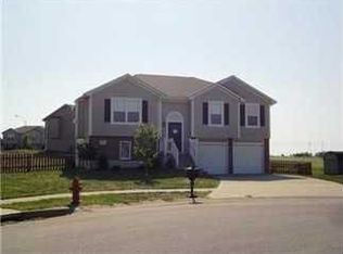 711 Hibiscus Cir, Belton, MO 64012