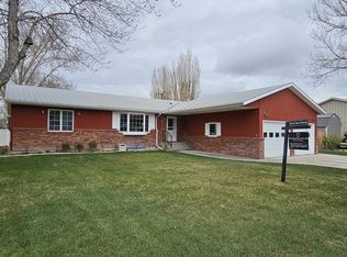 2917 Columbine Ln, Worland, WY 82401