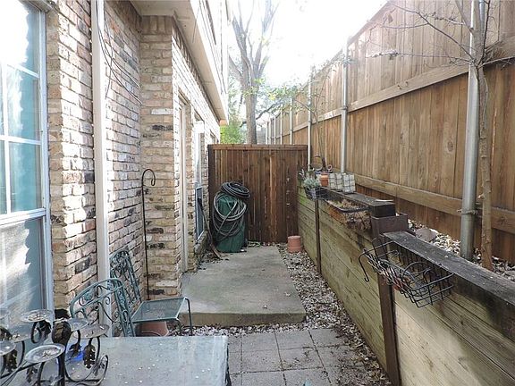 4th image of 7151 Gaston Ave APT 110