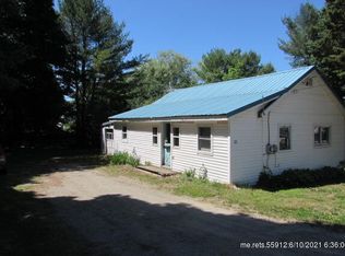 23 Edwards St, Lincoln, ME 04457