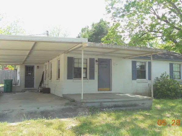 744 Myrick Ln, Chipley, FL 32428