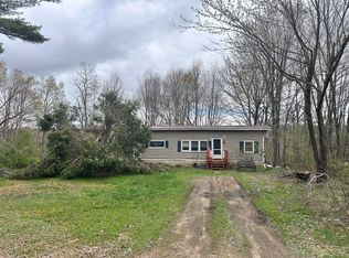 17 Upper Middle Rd, Lebanon, ME 04027
