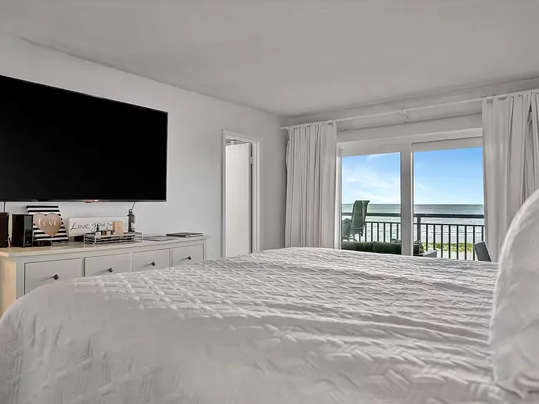 1270 Gulf Blvd — Photo 29