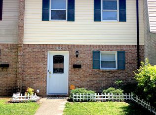 3219 Lakecrest Rd, Virginia Beach, VA 23452