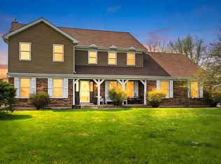 8N316 McGough Rd, Maple Park, IL