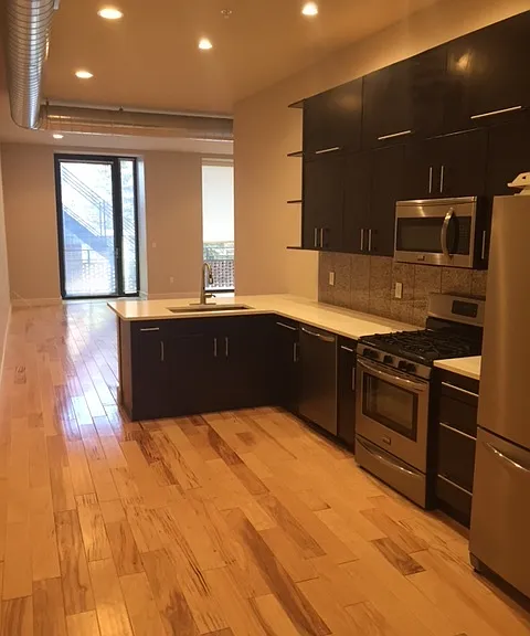 60 State St — Photo 1
