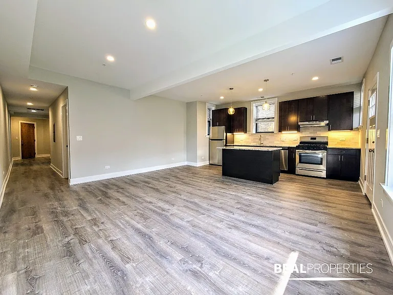 1002 Crain St #1 — Photo 4
