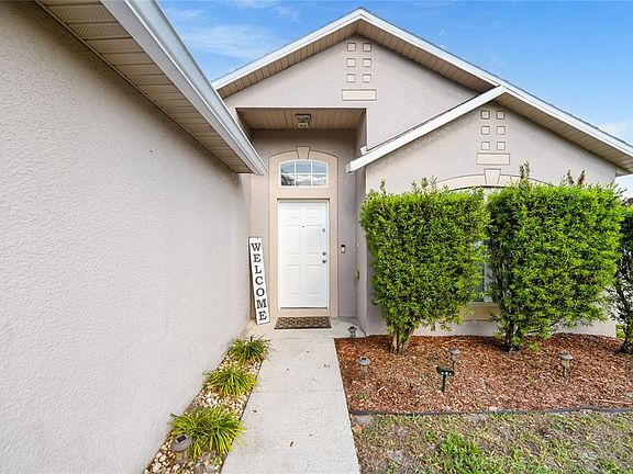 4th image of 125 Cedar Ridge Ln