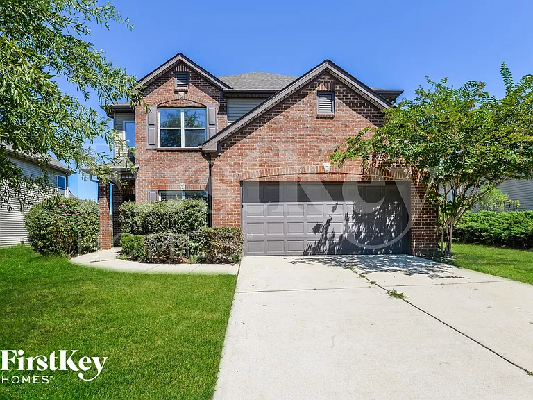 2045 Kensington Ct — Photo 3