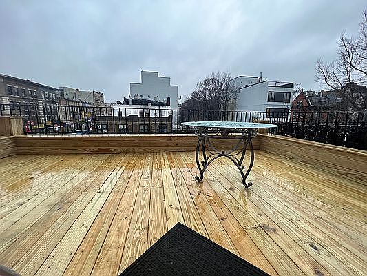 4th image of 1085 Bergen St APT 2