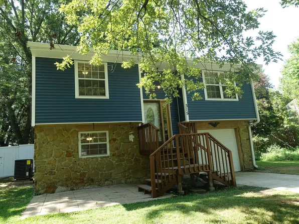 315 Juliann Dr, Seymour, IN 47274