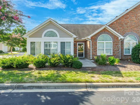 179 Lone Oak Cir, Rock Hill, SC 29732