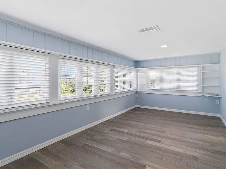 607 Manatee Ave — Photo 11