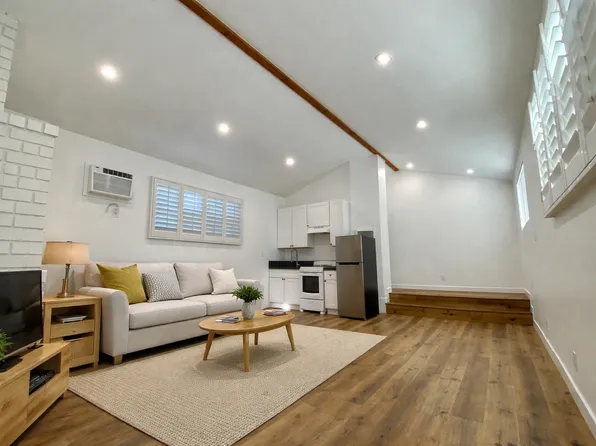 2351 Pepperwood Ave #1/2, Long Beach, CA 90815