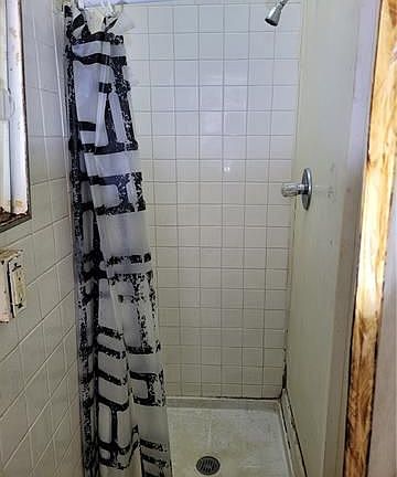5th image of 1913 7th St #9