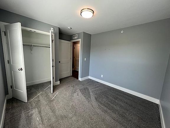 4th image of 835 W Lake St Unit 10