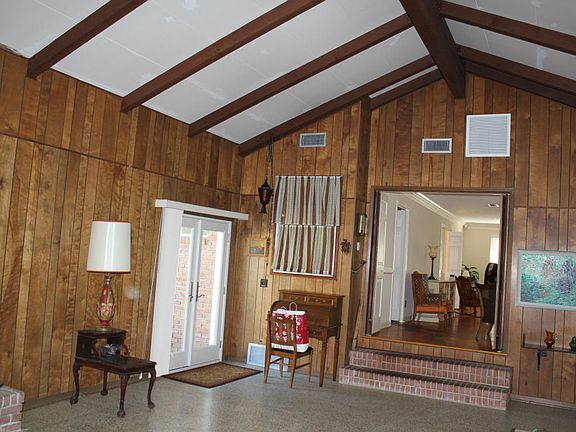 5th image of 4349 Galileo Ave