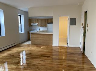 89 Wolfs Ln, Pelham, NY 10803