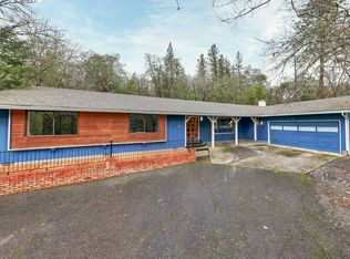 498 Palomino Dr, Grants Pass, OR 97526