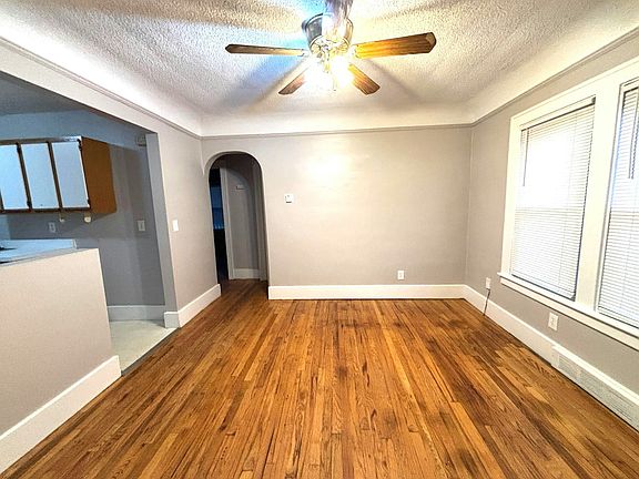 3rd image of 436 E Cambourne St