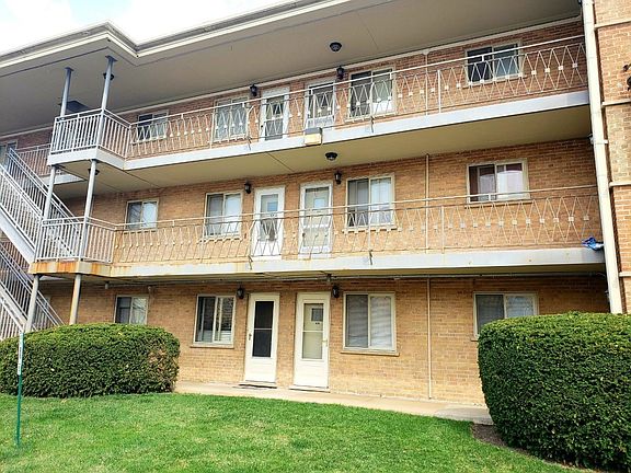2nd image of 202 N Salem Ave APT 2A