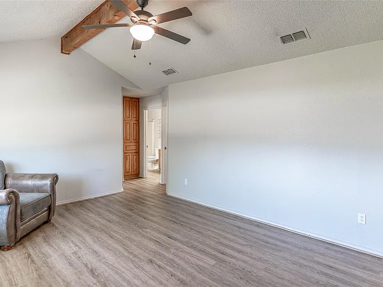 4031 Country Meadows Cir — Photo 9