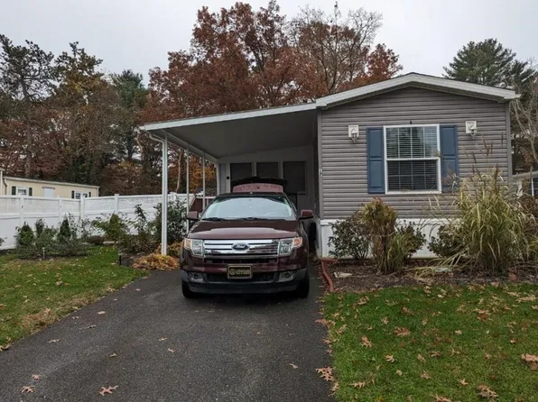 17 Deer Hill Ln, Plymouth, MA 02360