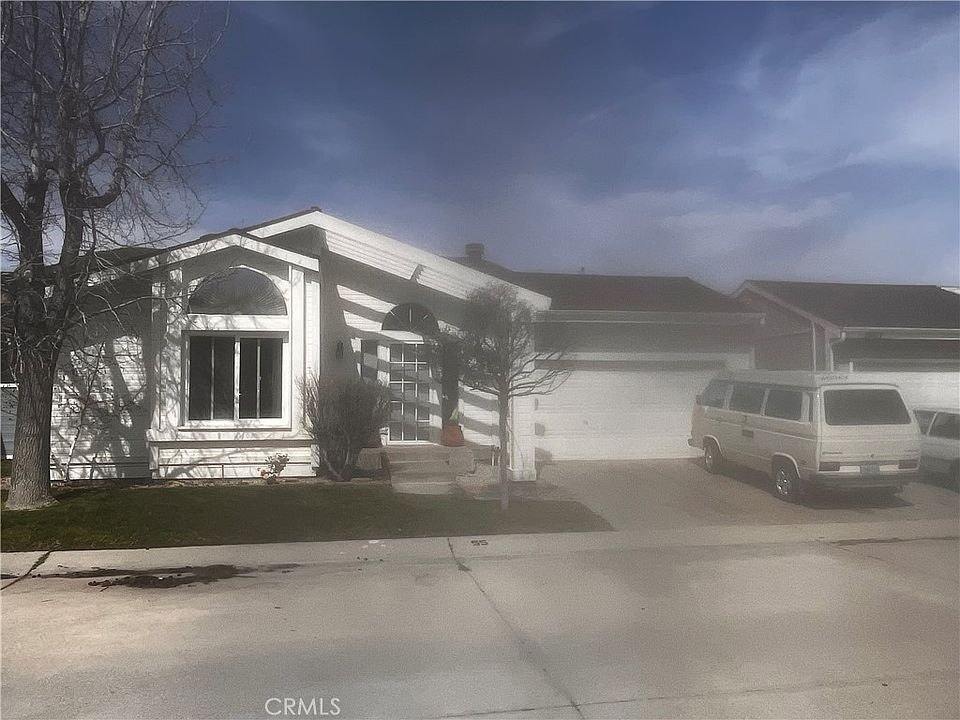 1st image of 19835 Emerald Creek Dr