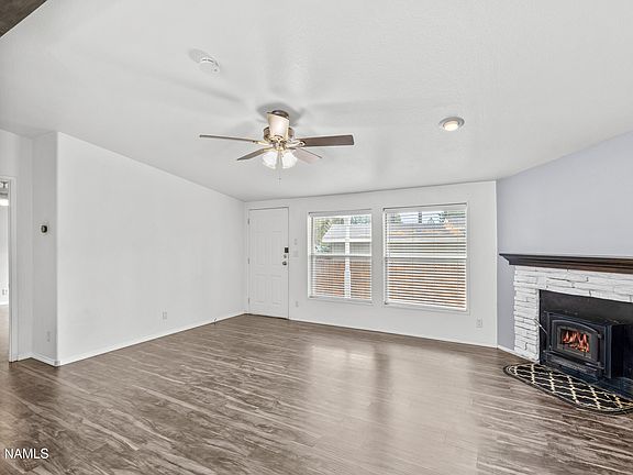 4th image of 2321 W Adirondack Ave