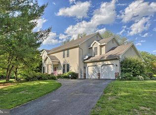 100 Farmstead Cir, Lebanon, PA 17042