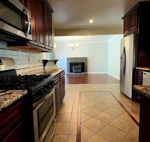 2632 Story Ave — Photo 7