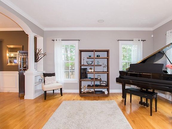 5th image of 1 Kendall Dr