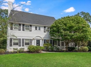 24 Canterbury Ln, Westfield, NJ 07090