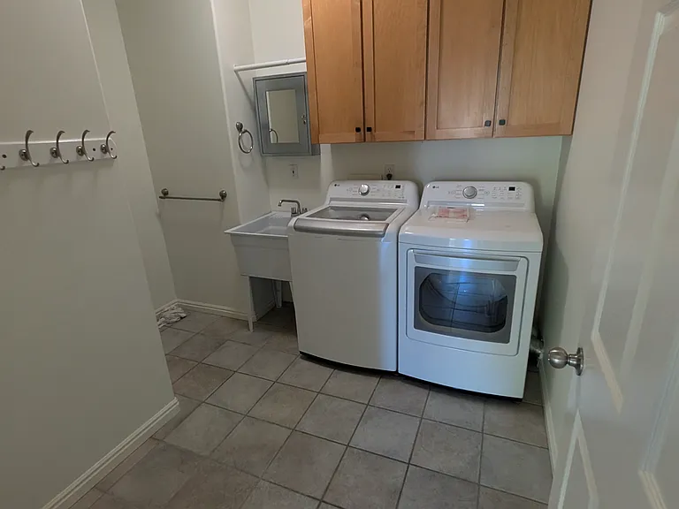 1103 E Skyler Dr — Photo 13