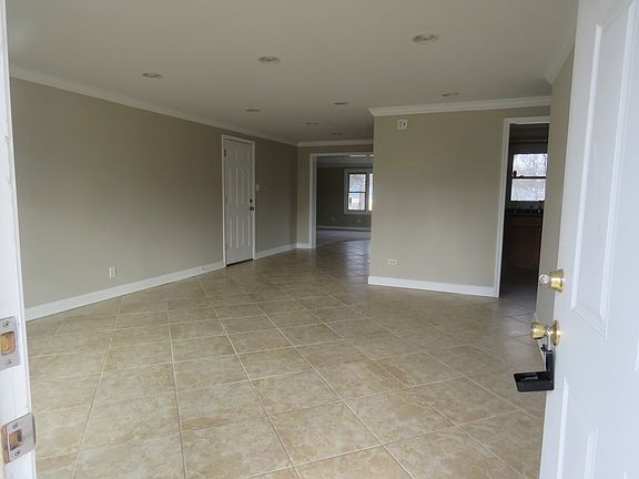 2nd image of 1332 Norwell Ln