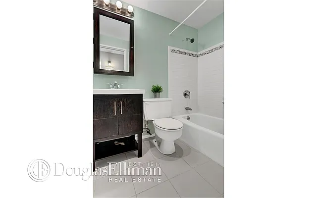 Sold by Douglas Elliman | media 22