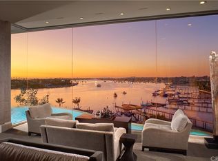 215 Carnation Ave, Corona Del Mar, CA 92625