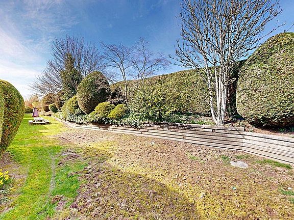3rd image of 3160 Townline Rd #190