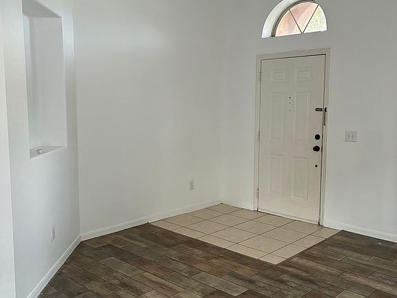 3rd image of 1891 Olivia Cir