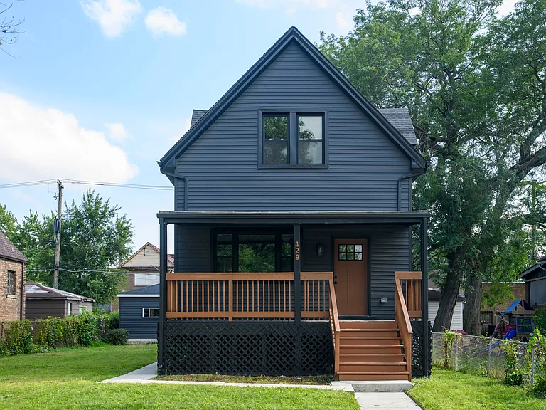 429 W 102nd Pl — Photo 1