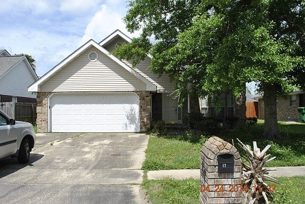 1st image of 17 Rush Dr