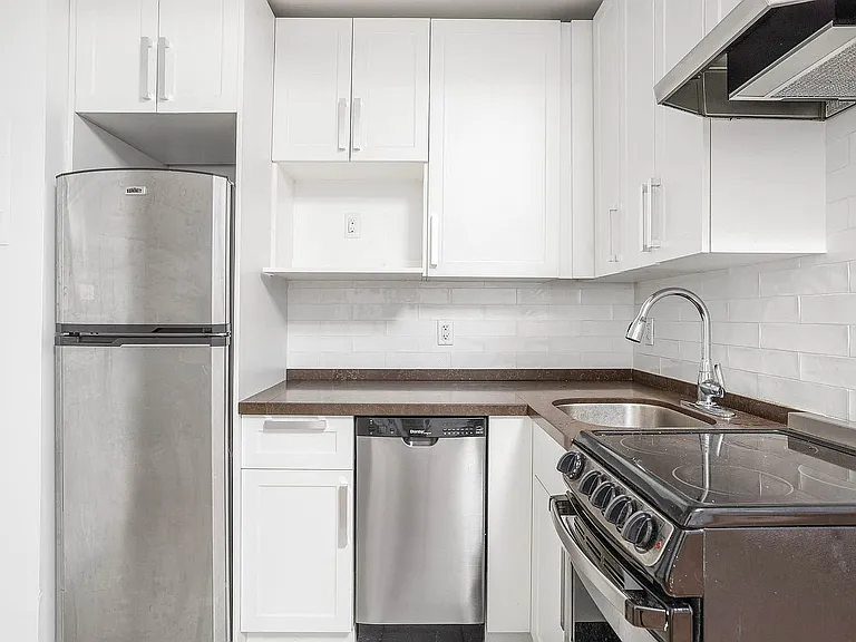 106 Fulton St #4D — Photo 3
